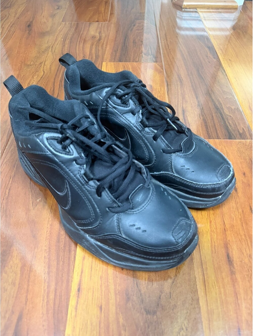 Nike Air Monarch IV Shoes Mens SZ 10 Black Leather Athletic Training 415445-001